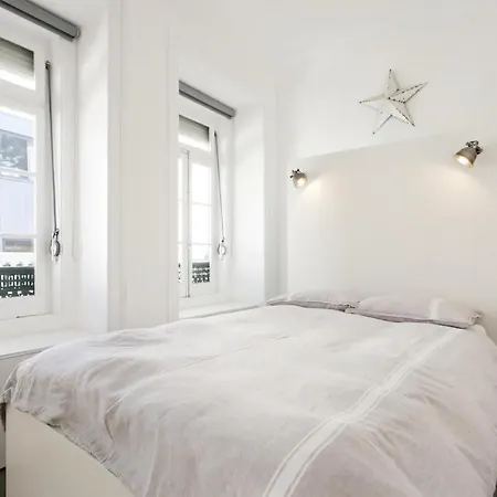 Apartment Whome Chic Located In Historic Centre Lisbon