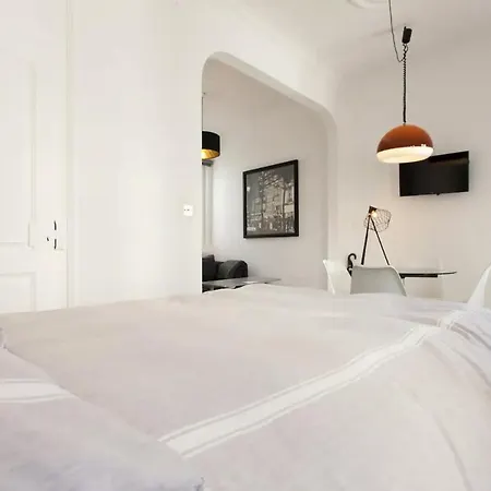 Whome Chic Located In Historic Centre Apartment Lissabon